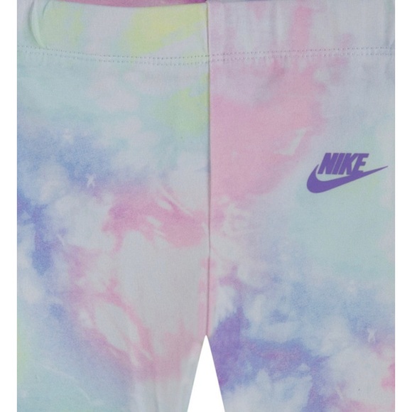 Baby Girls Nike bodysuit and legging - Picture 4 of 6